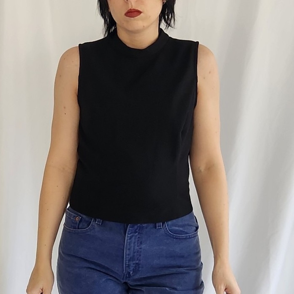 90s Black Structured Sleeveless‎ Top